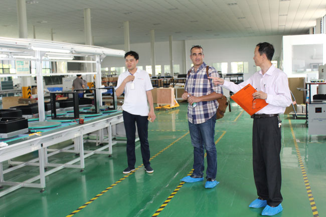 热烈接待西班牙客户Javier Pascual先生来我公司旅行交流